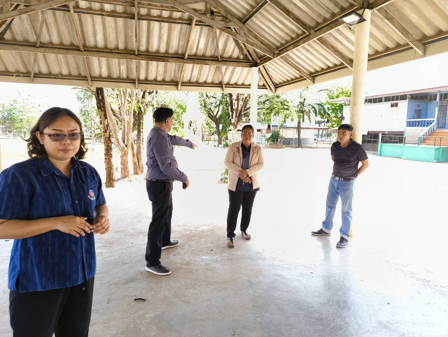 สพอ.หนองบัวแดง ลงพื้นที่สำรวจเตรียมความพร้อมสถานที่โครงการจังหวัดเคลื่อนที่