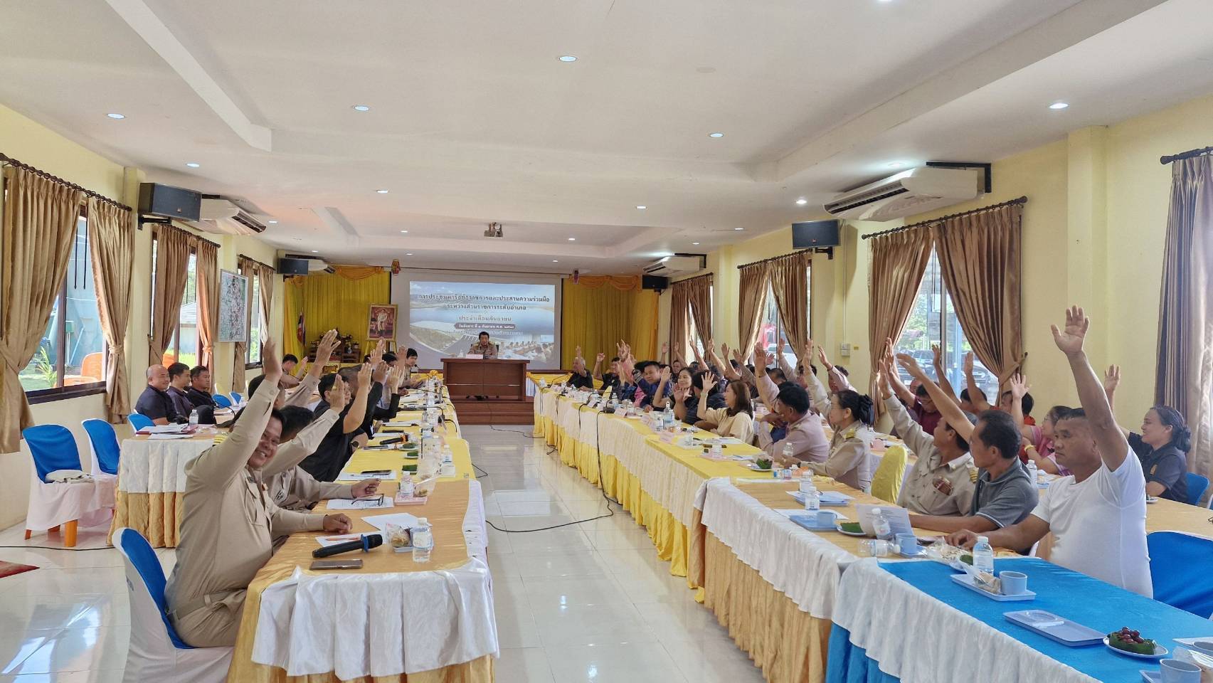 📢 สพอ.หนองบัวแดง เข้าร่วมประชุมหัวหน้าส่วนราชการ ประจำเดือนกันยายน 2569