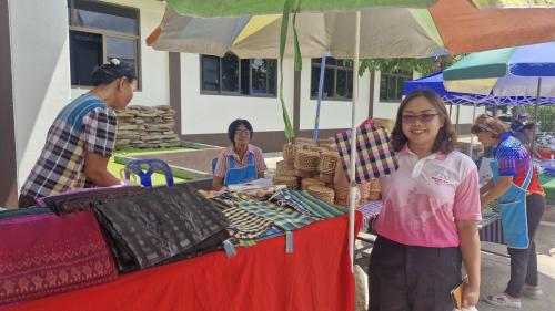 สพอ.หนองบัวแดง ร่วมโครงการ “ไทยช่วยไทย” เป็นสัปดาห์ที่ 4  กระตุ้นเศรษฐกิจฐานราก 